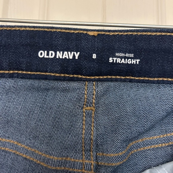 Old Navy High Waist Wow Straight Jeans, size 8 - Picture 2 of 3